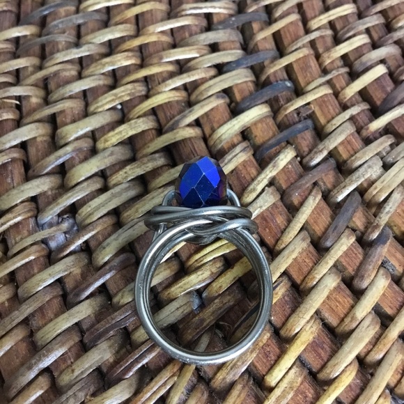 Wire Blue Costume Jewelry Ring Size 7.5 - Picture 2 of 5
